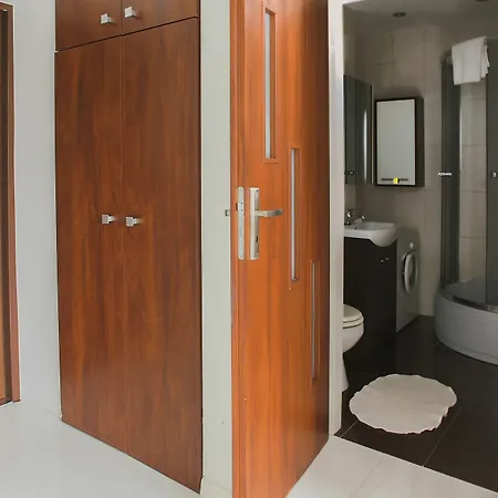 Kruczowskiego For 2 Apartman Varsó